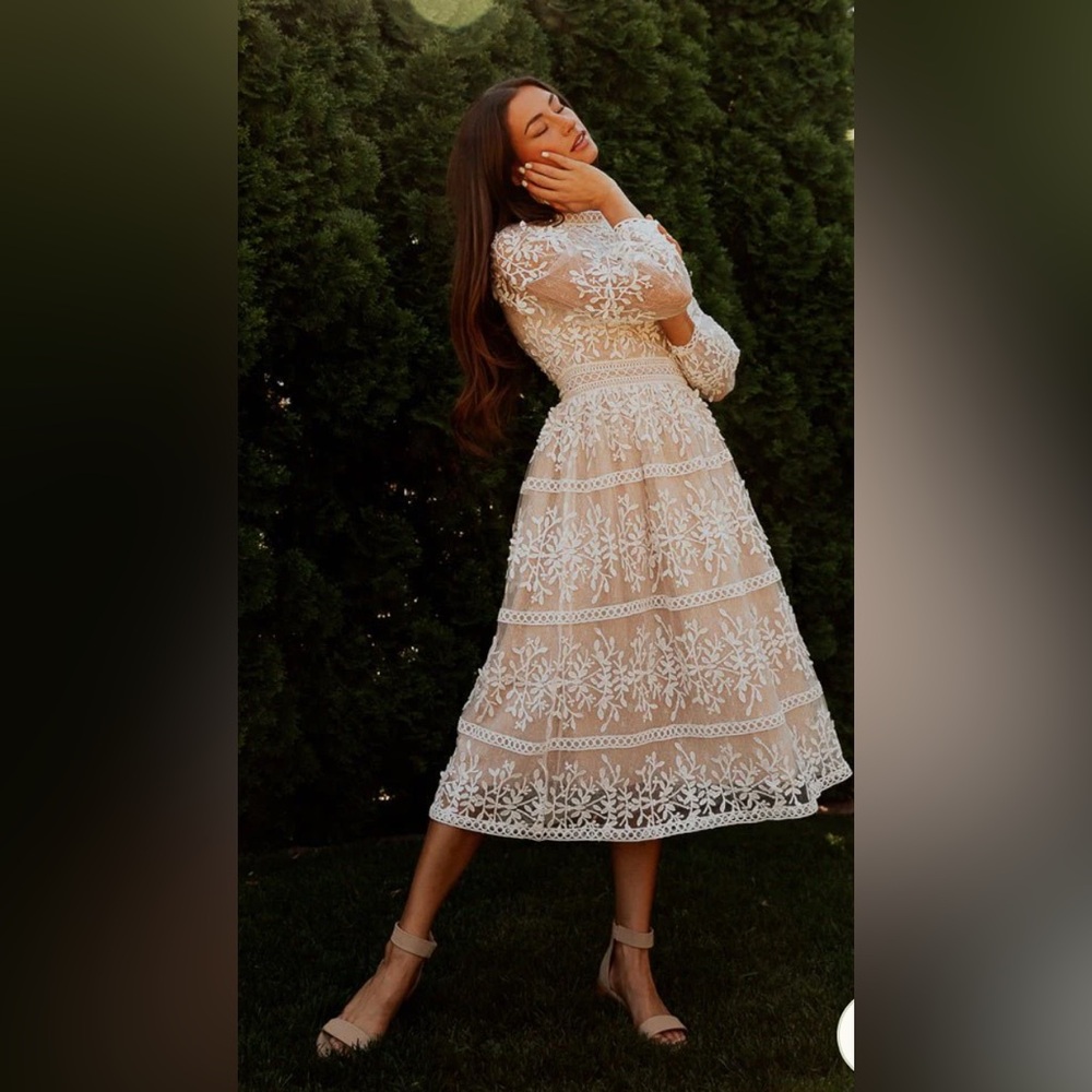 Ivy City Sicily Dress - Champagne Lining